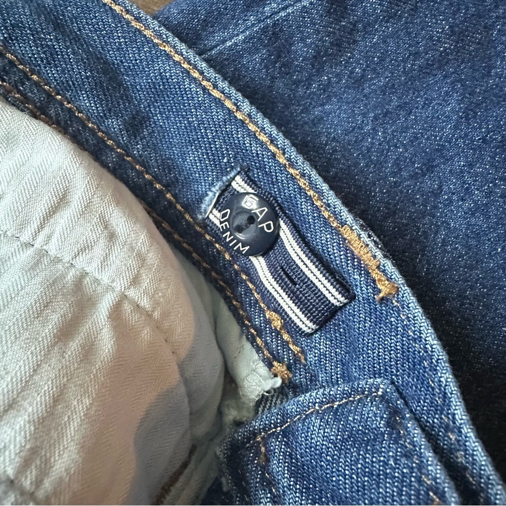 GAP | Kids High Rise Stride Wide-Leg Ankle Jeans | Size 14 - Picture 12 of 13